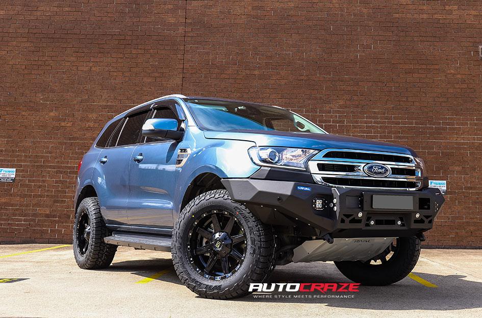 FORD EVEREST BLADE OR MATTE BLACK 